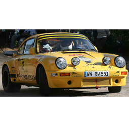 Gelber Rallye-Porsche bei der Rallye Costa Brava, gefahren von Walter Röhrl und Peter Göbel.
