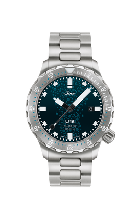 U16 – Vue de face avec bracelet