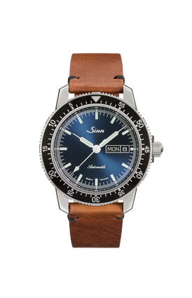 104 St Sa I B – Vue de face avec bracelet