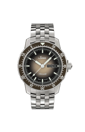 104 St Sa I ES – Vue de face avec bracelet