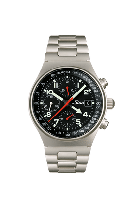 144 GMT St – Front view with strap