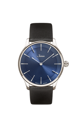 1739 Ag B – Front view with strap