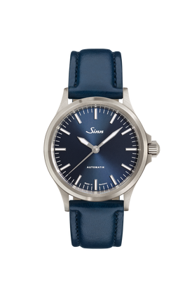 556 I B – Vue de face avec bracelet