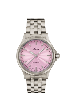 556 Mauve – Front view with strap