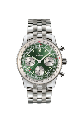 903 St II G – Front view with strap