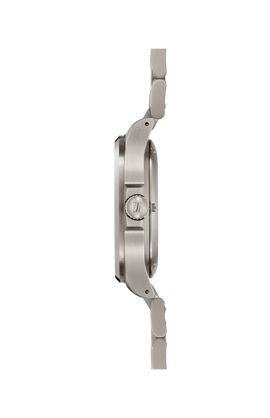 556 I WT – Right side view